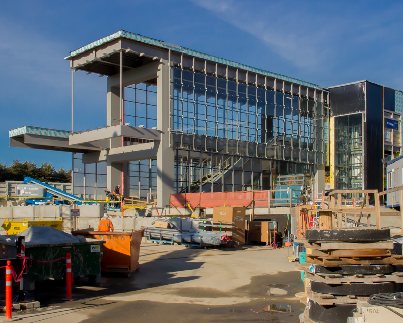 University Link construction is 80% complete, $107 million under budget and will open early in January 2016. Images: Montlake Flyer