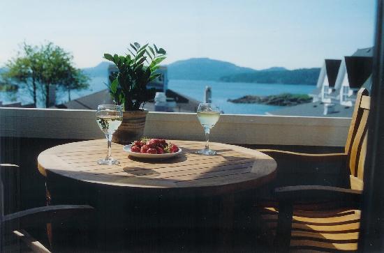 Orcas Island Winter Getaway Special @ Eastsound Suites, Orcas Island. Free night with minimum 2 night booking